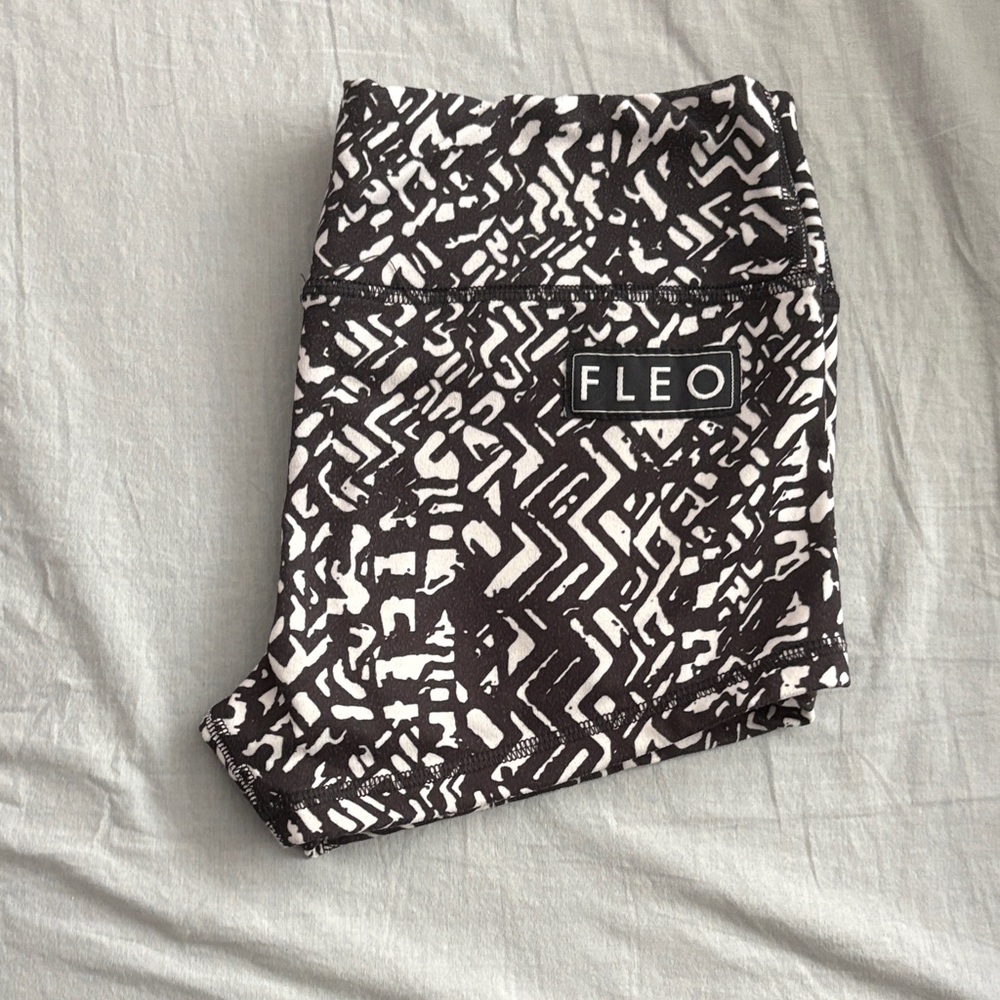 Fleo Monochrome Abstract Leggings